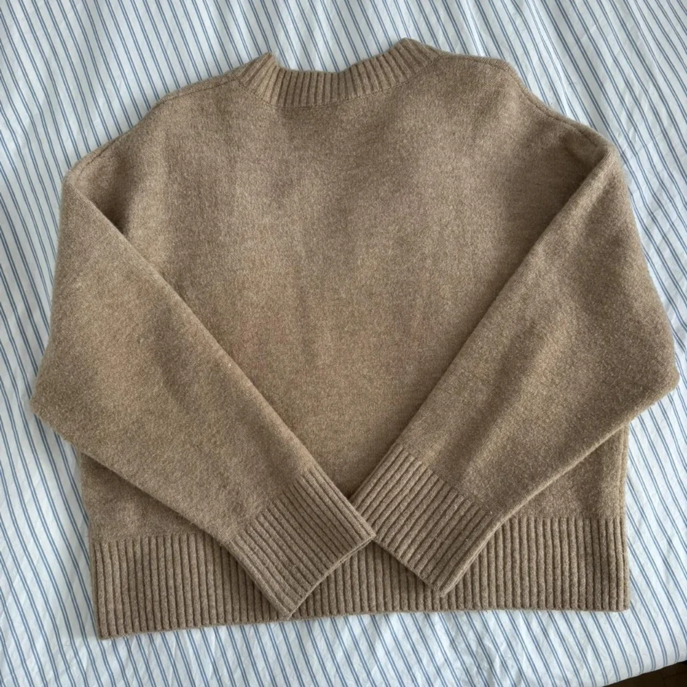 Zara V-Neck Sweater - Picture 2 of 3